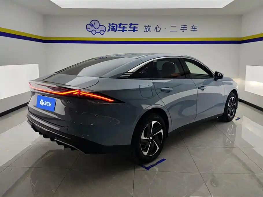 GEELY GALAXY GALAXY L6