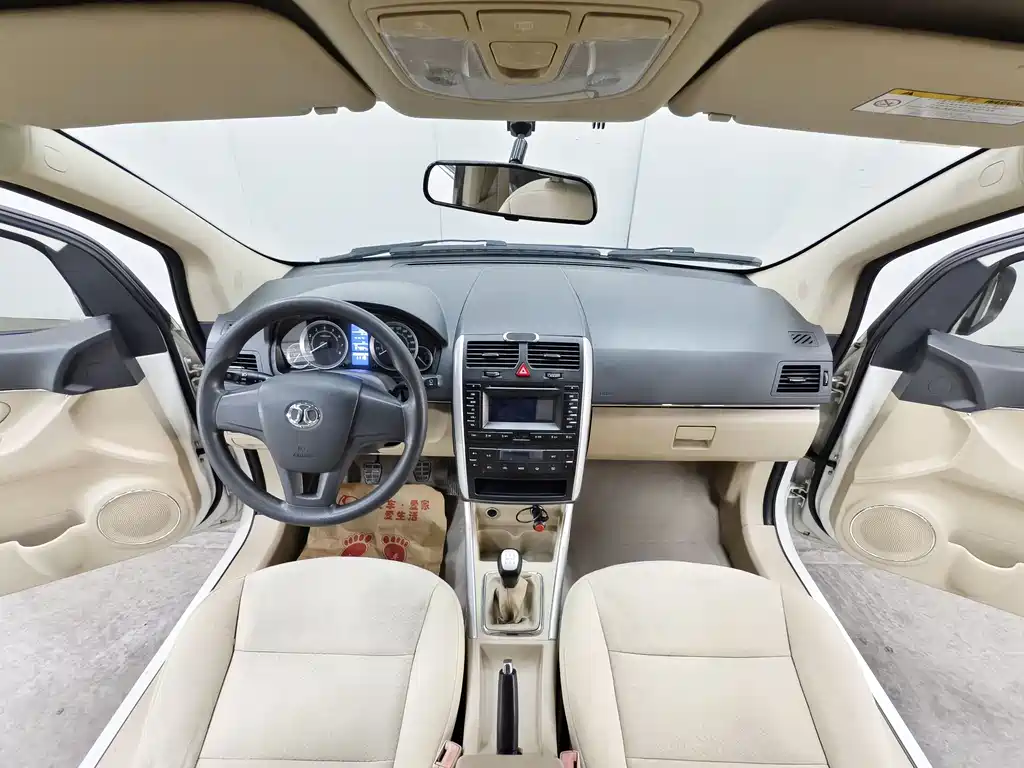 BAIC E-Series — миниатюра 9