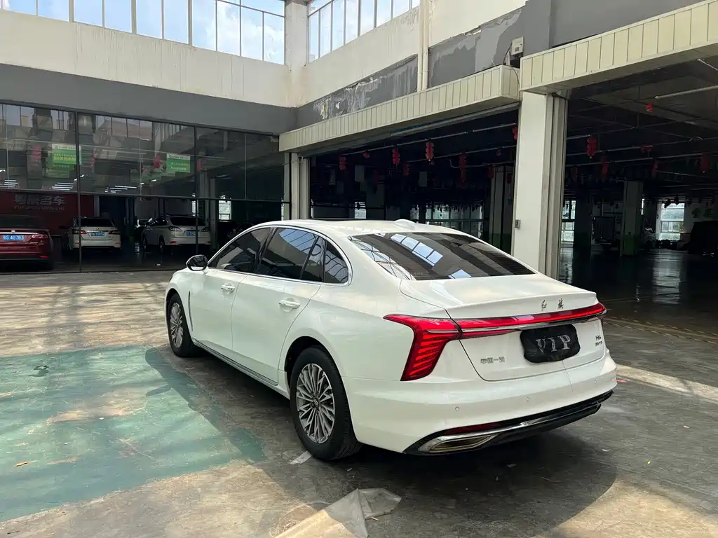 Hongqi Hongqi H5 — миниатюра 11