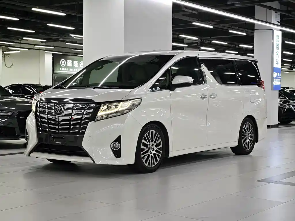 Toyota Alphard 2015