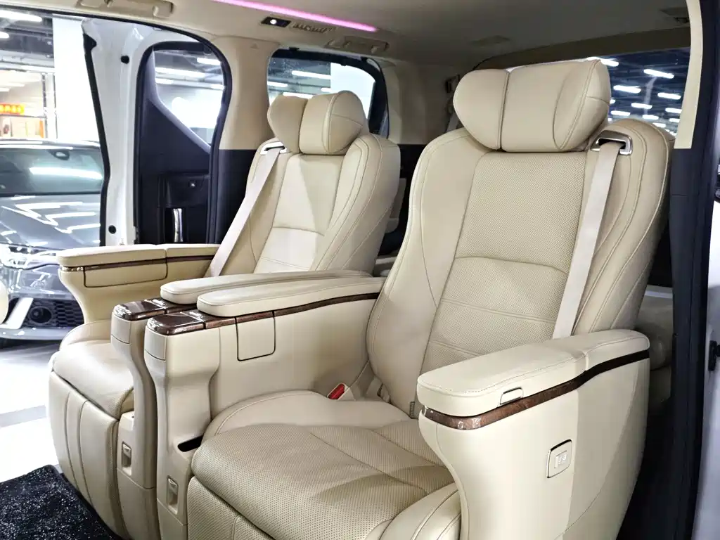 Toyota Alphard 2015 3.5L Luxury