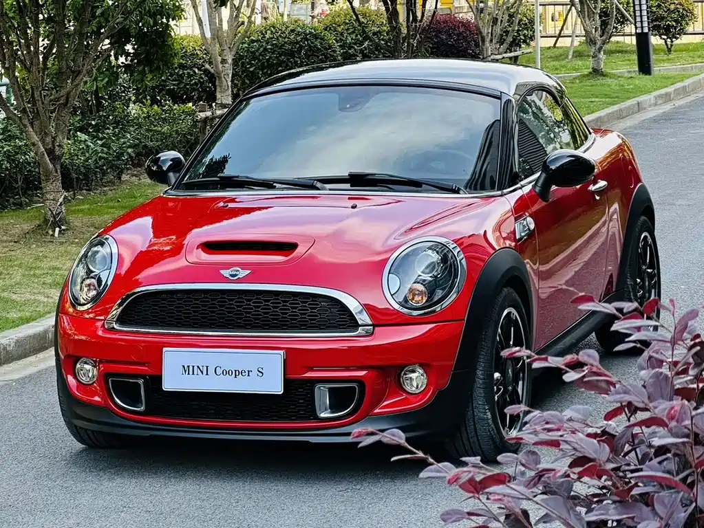 Купить MINI Mini Coupe