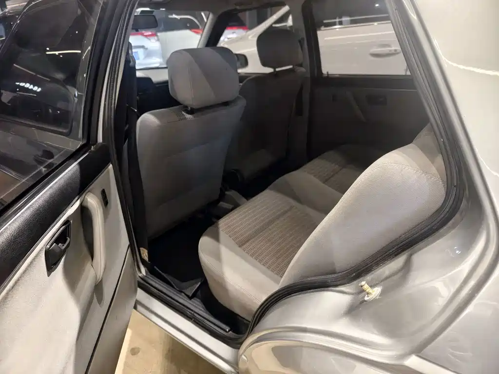 Volkswagen Jetta — миниатюра 3
