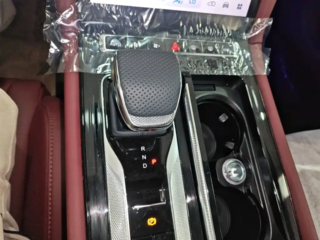 Hongqi Hongqi H5 PHEV — миниатюра 14