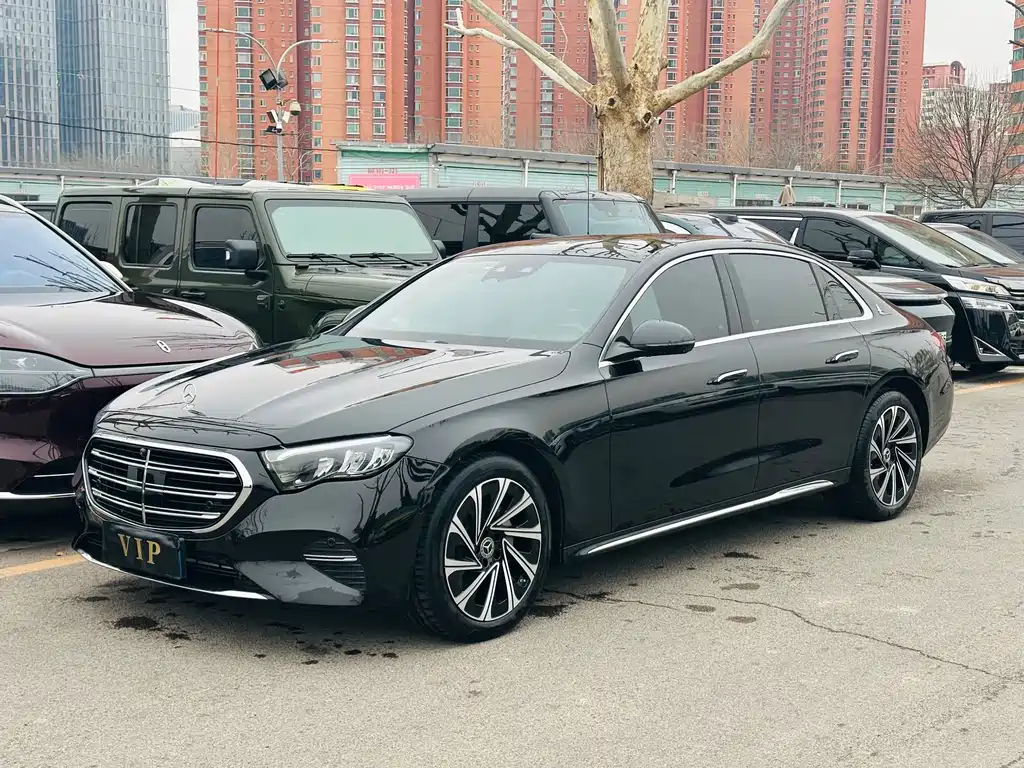 Mercedes-Benz E-Class 2024