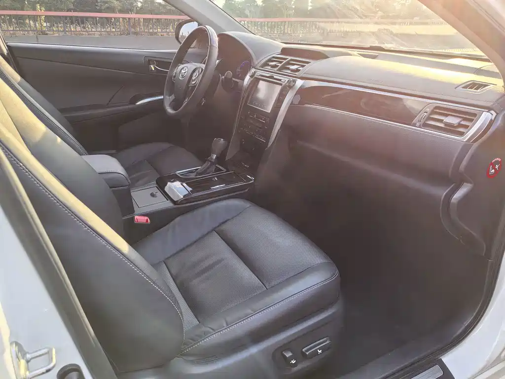 Toyota Camry — миниатюра 21