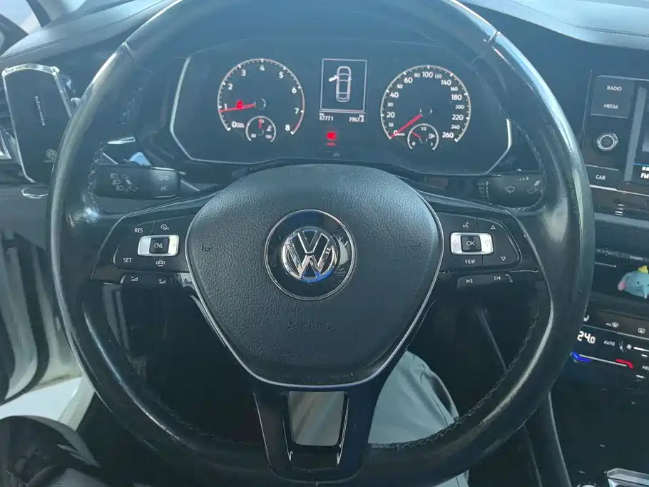 Volkswagen Sagitar — миниатюра 15