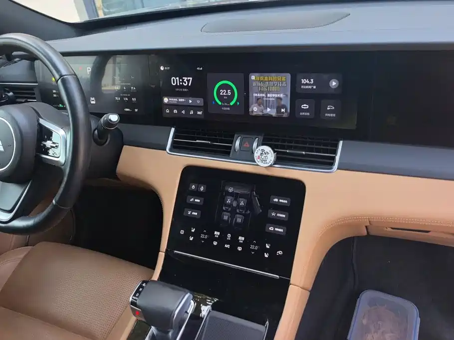 Li Auto Li ONE — миниатюра 13