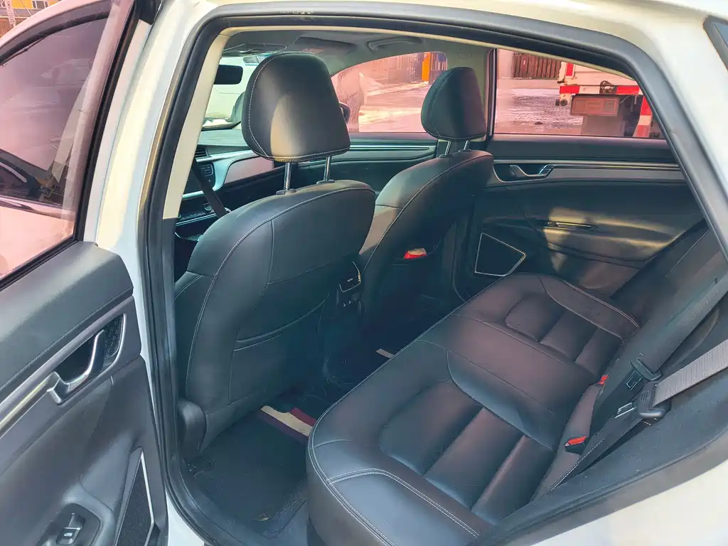 GEELY AUTOMOBILE EMGRAND GL NEW ENERGY