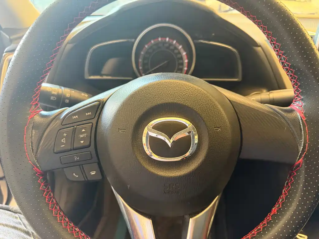 Mazda 3 Axela — миниатюра 6