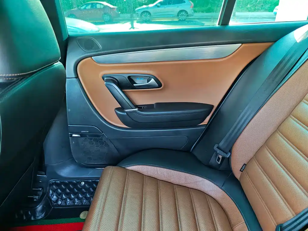 Volkswagen CC — миниатюра 10