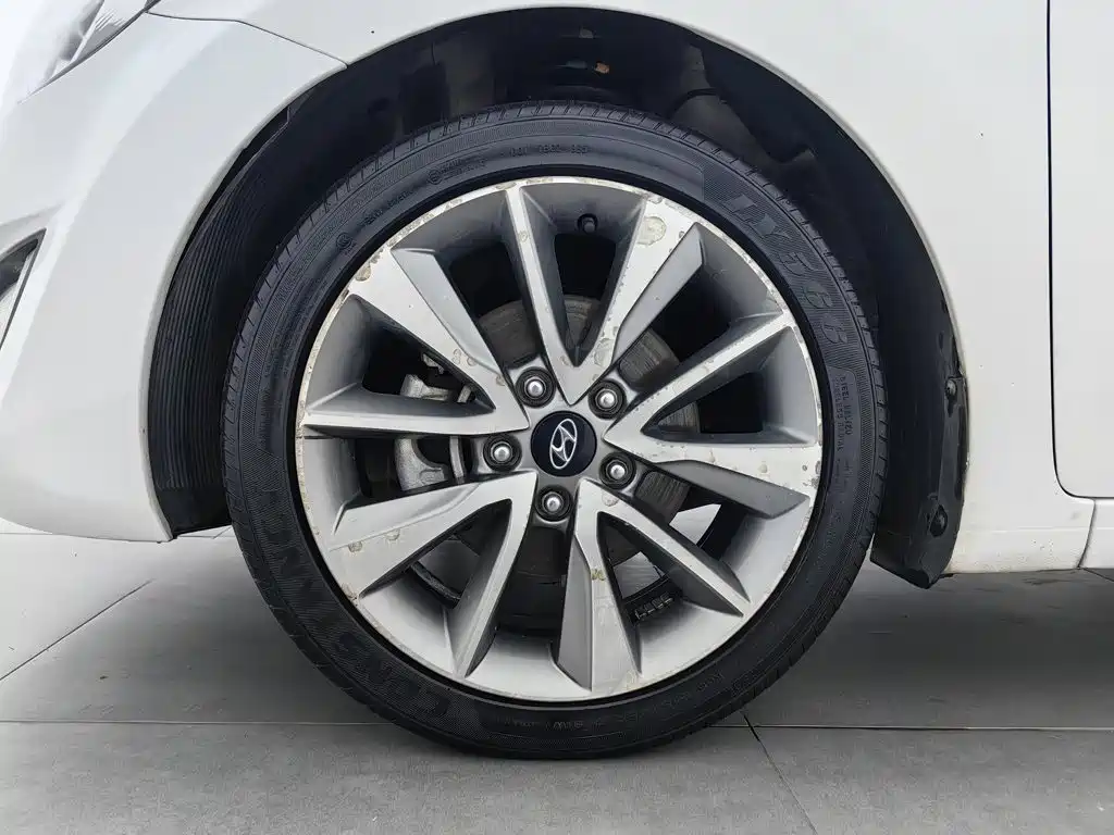 Hyundai Elantra Langdong — миниатюра 17