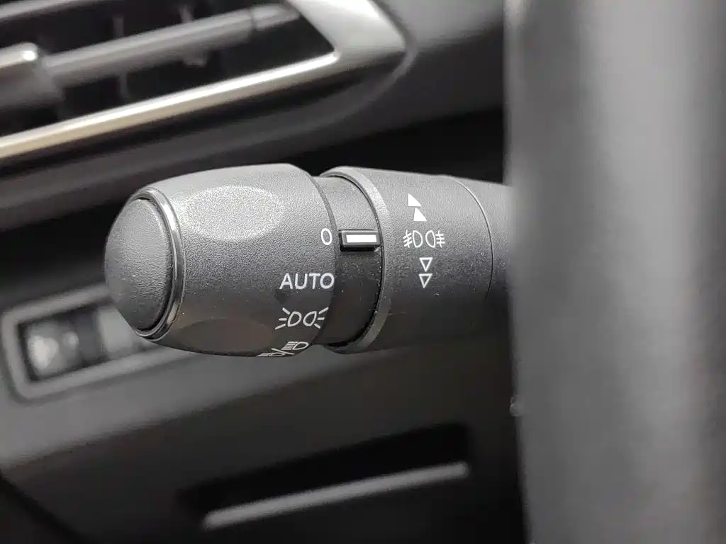 Peugeot 4008 — миниатюра 21