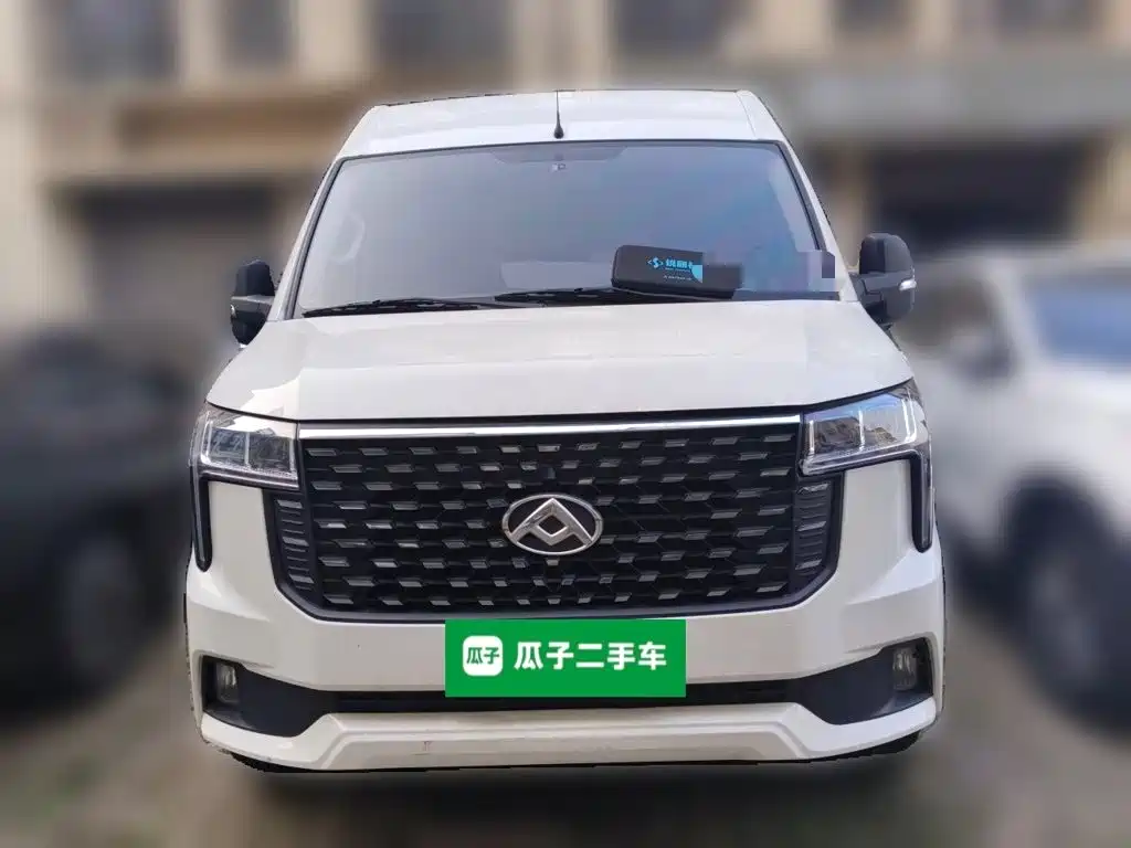 MAXUS V80 — миниатюра 2