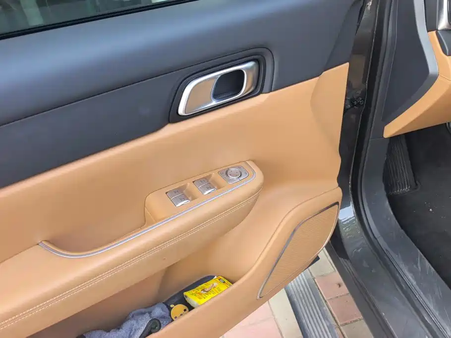 Li Auto Li ONE — миниатюра 7