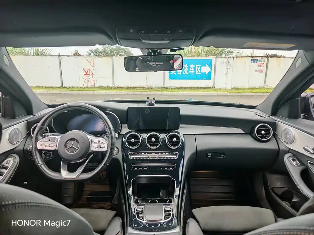 Mercedes-Benz C-Class — миниатюра 10