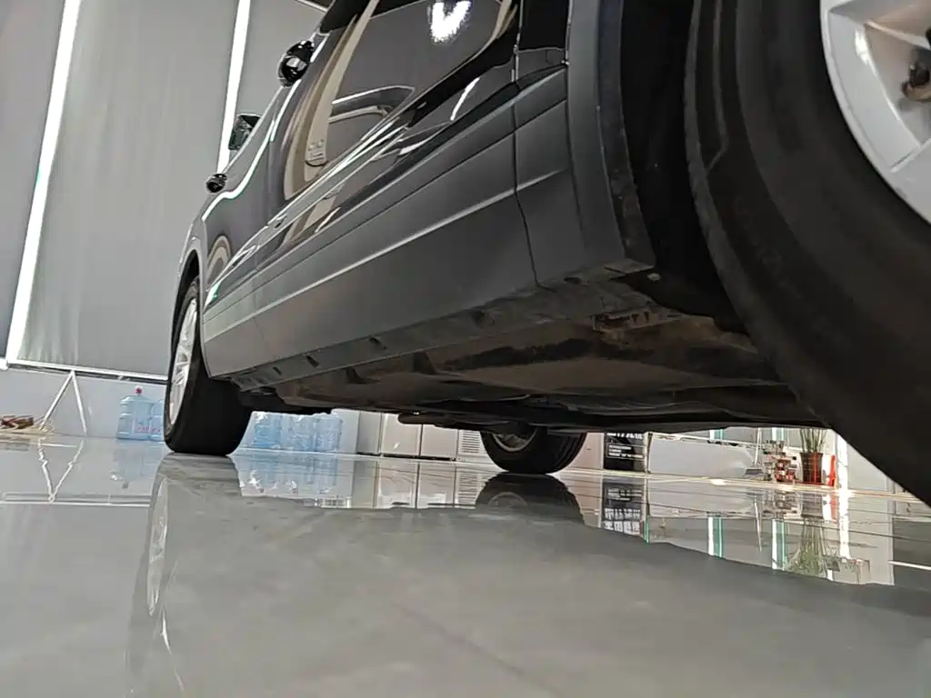 Volkswagen Touareg — миниатюра 21
