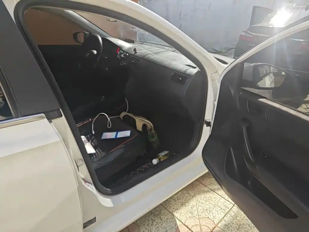 Volkswagen Santana — миниатюра 19