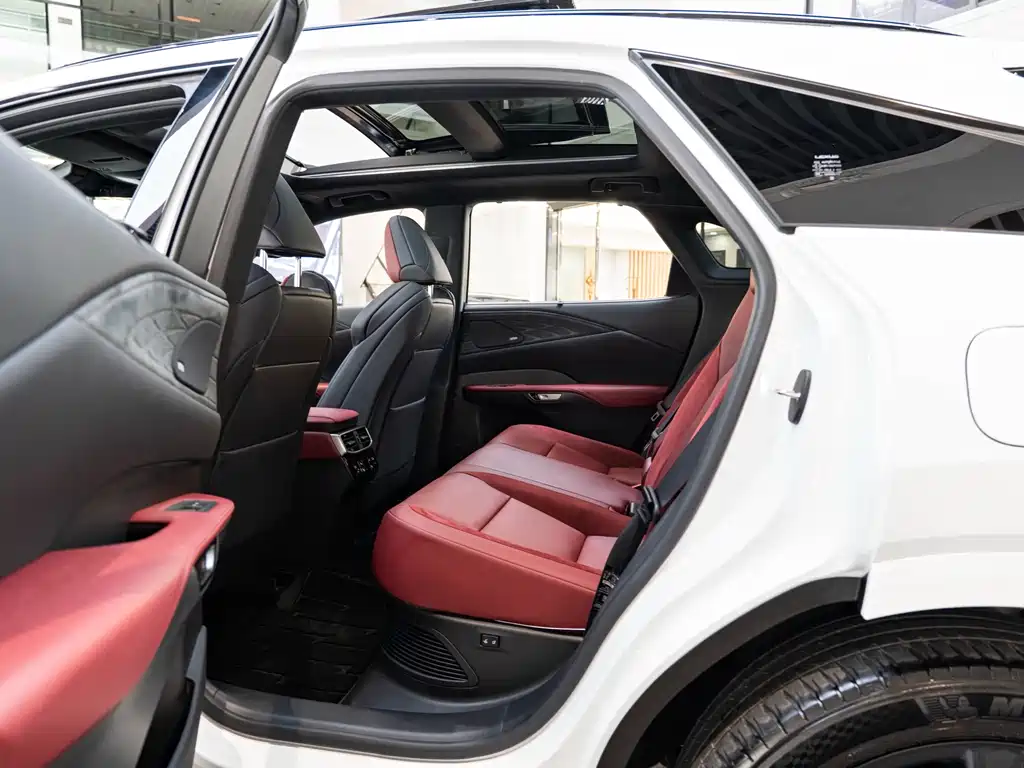 Lexus RX — миниатюра 10