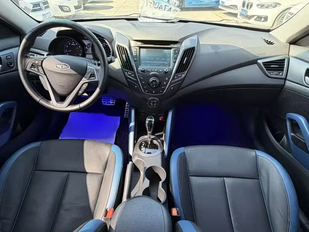 Hyundai Veloster — миниатюра 10