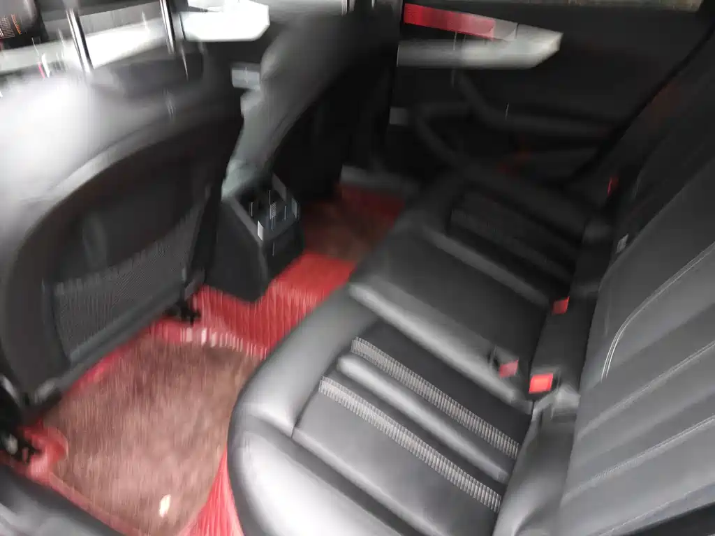 Audi A4L — миниатюра 6