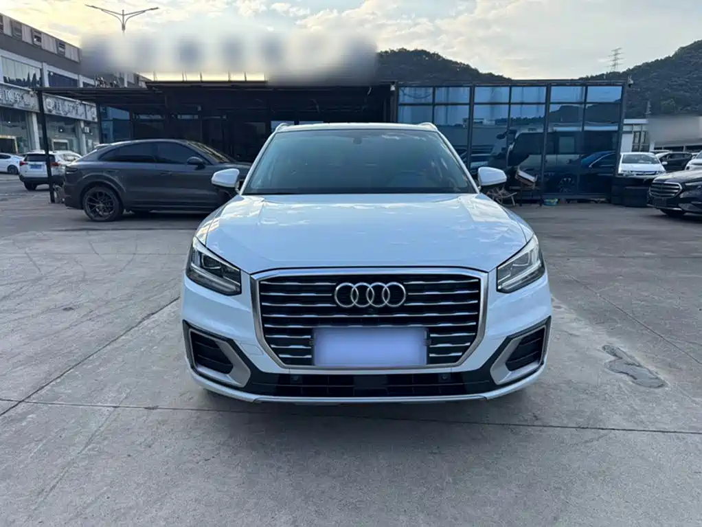 Audi Q2L — миниатюра 3