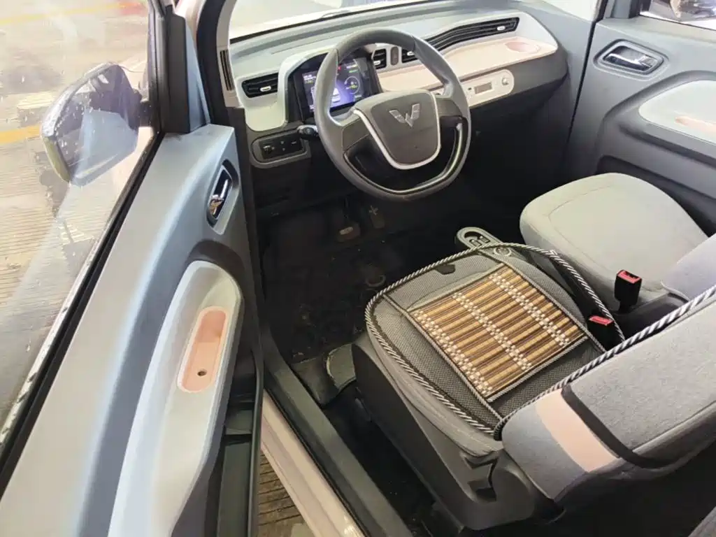 Wuling MINIEV — миниатюра 16