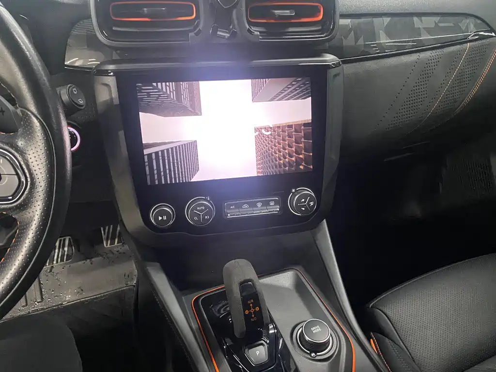 LYNK & CO. 02 HATCHBACK