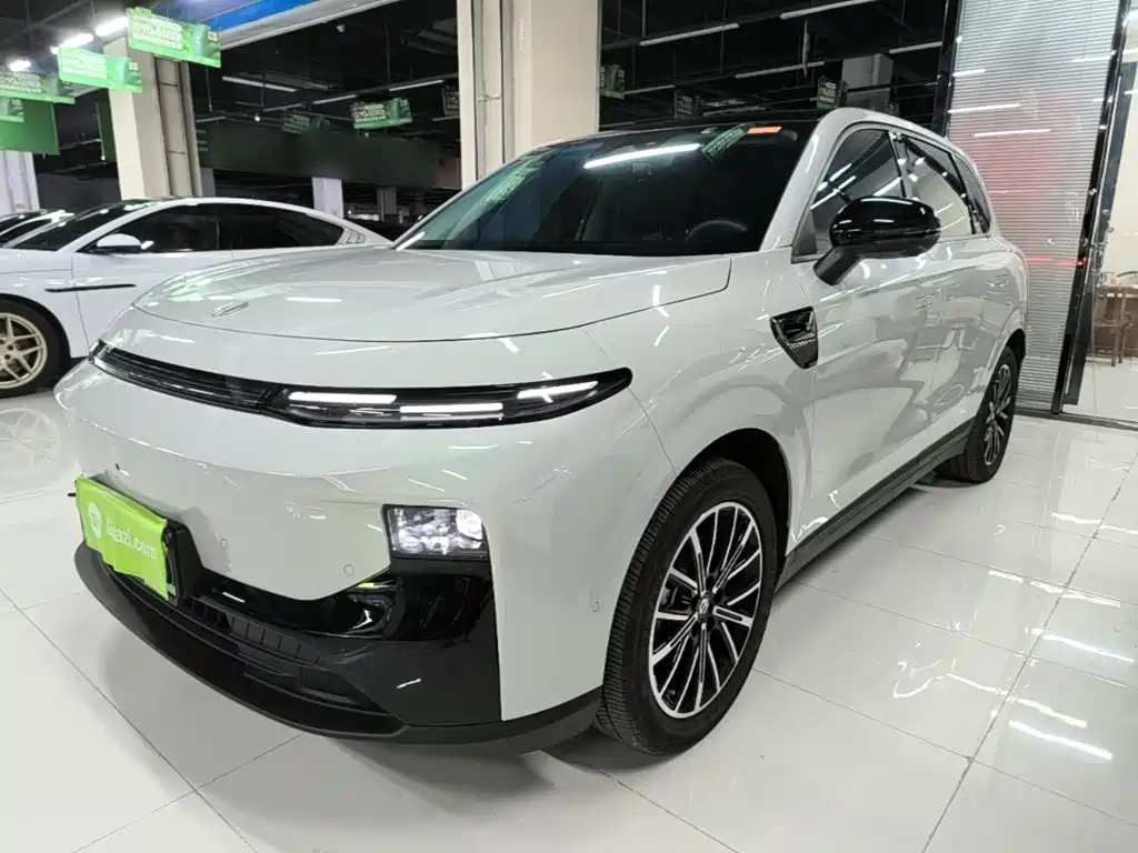 Leapmotor Leapmotor B10 — миниатюра 2