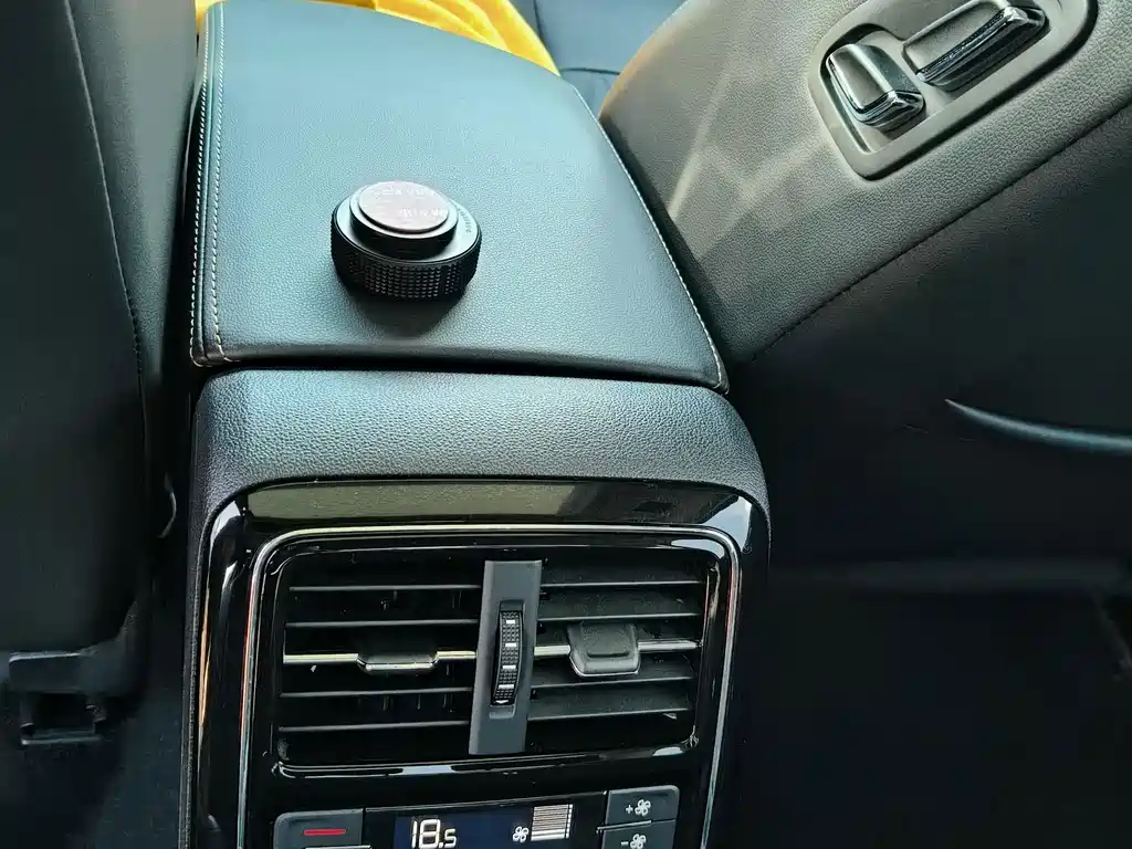 Volkswagen Passat — миниатюра 16