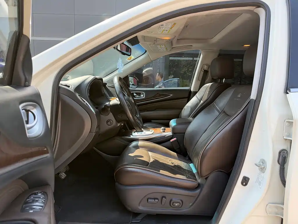Infiniti QX60 (Import) — миниатюра 4