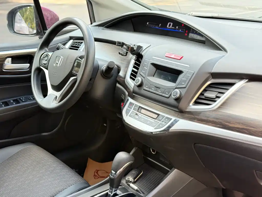 Honda Jade — миниатюра 5