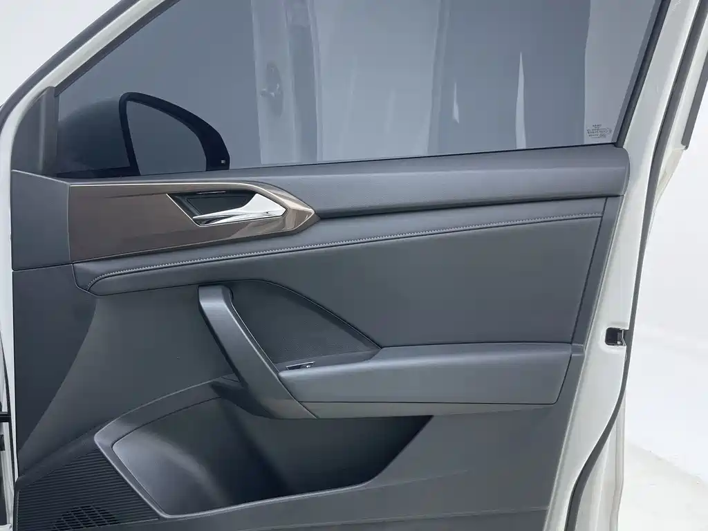 Volkswagen Tharu — миниатюра 29