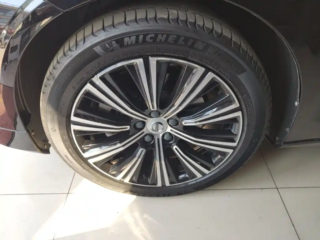Volvo S90 — миниатюра 23