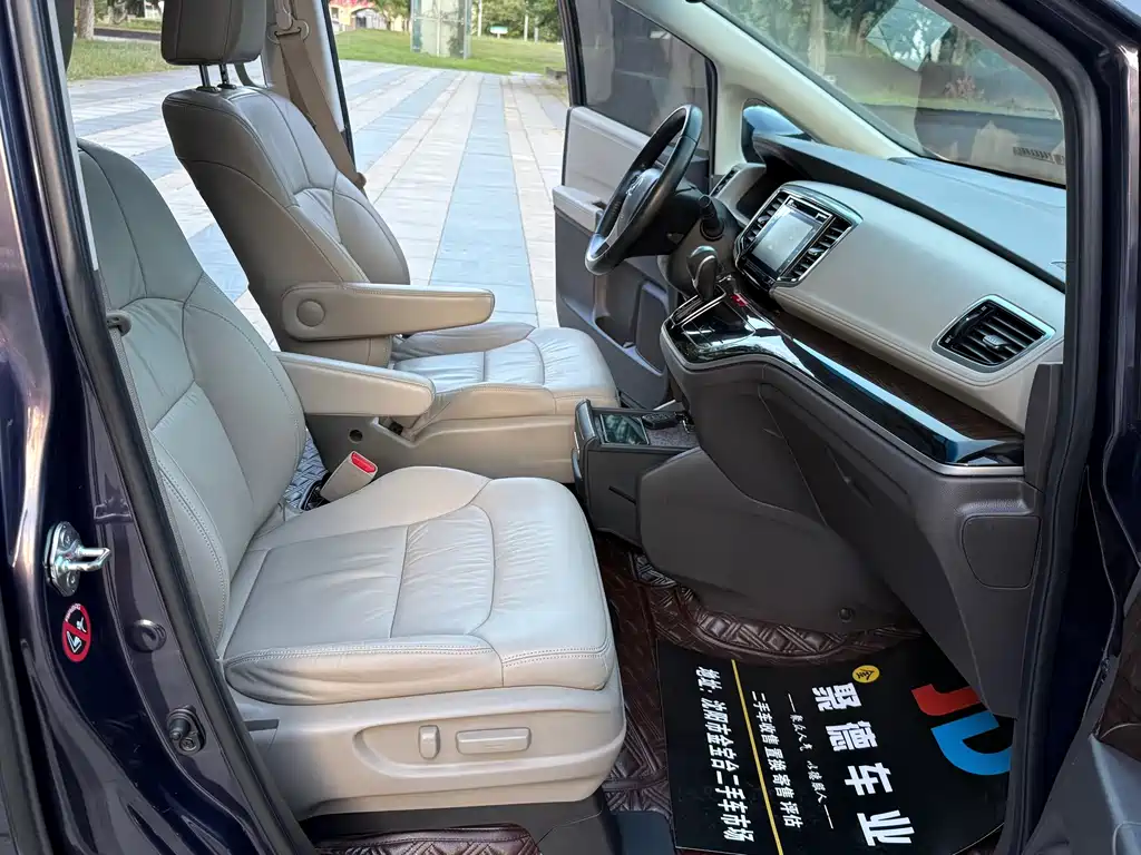 Honda Odyssey — миниатюра 12