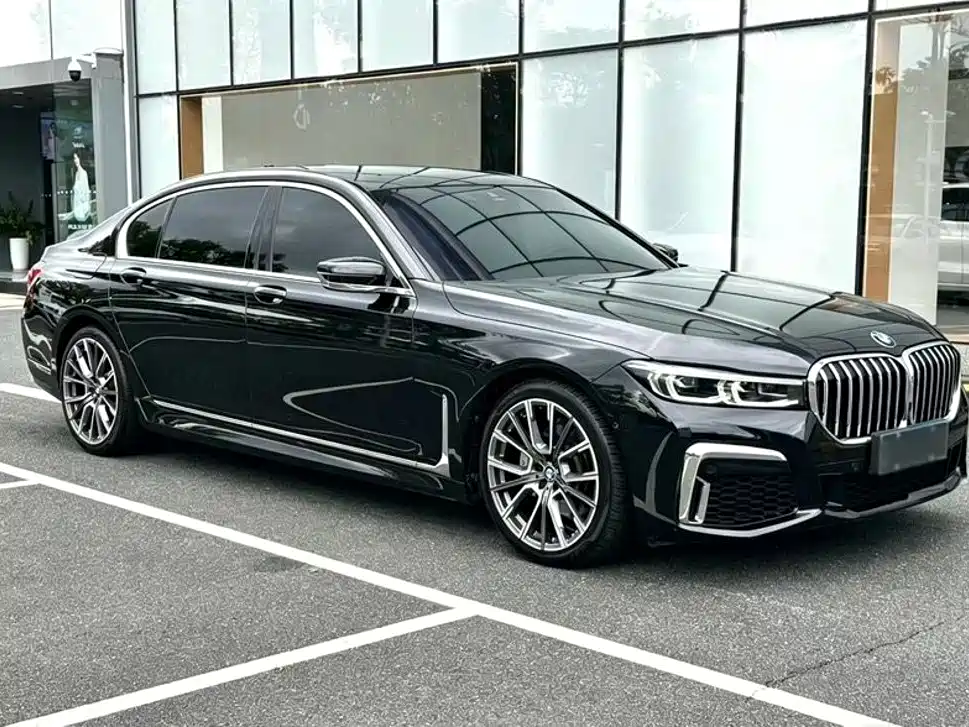BMW 7 Series — миниатюра 3