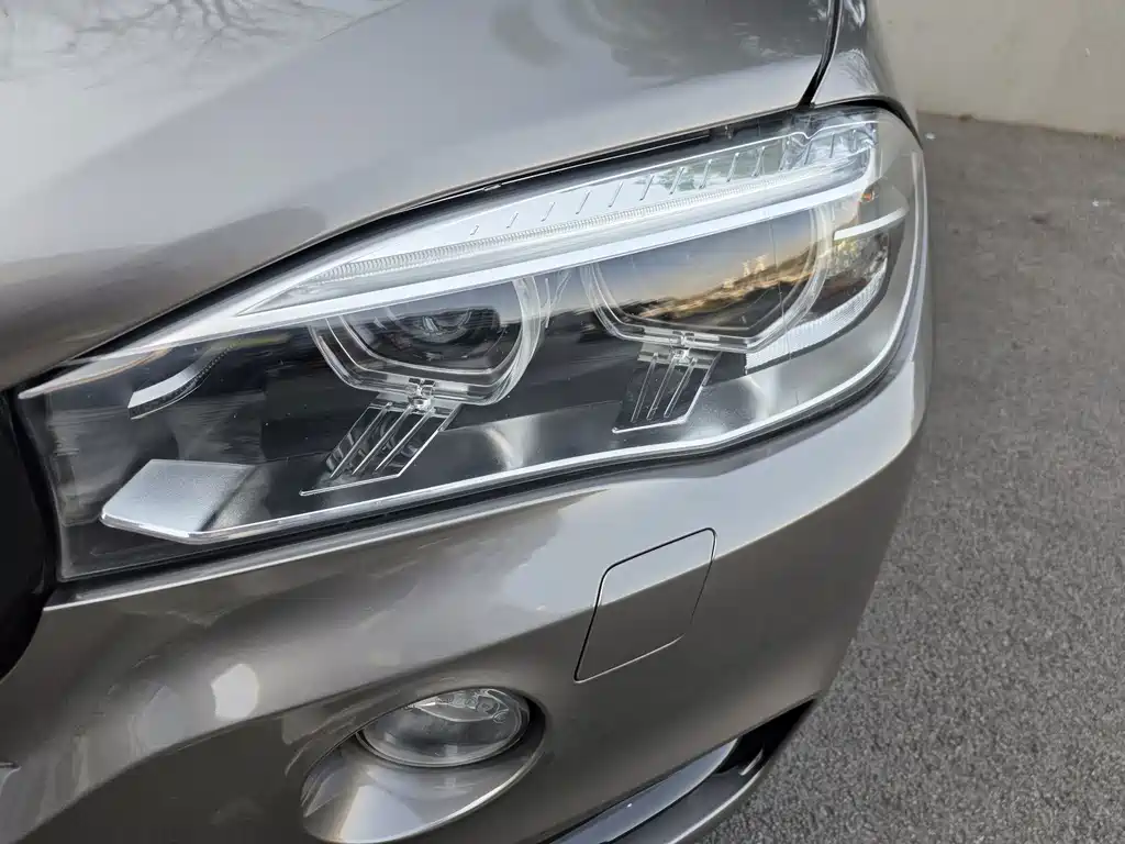 BMW X5 (Import) — миниатюра 17