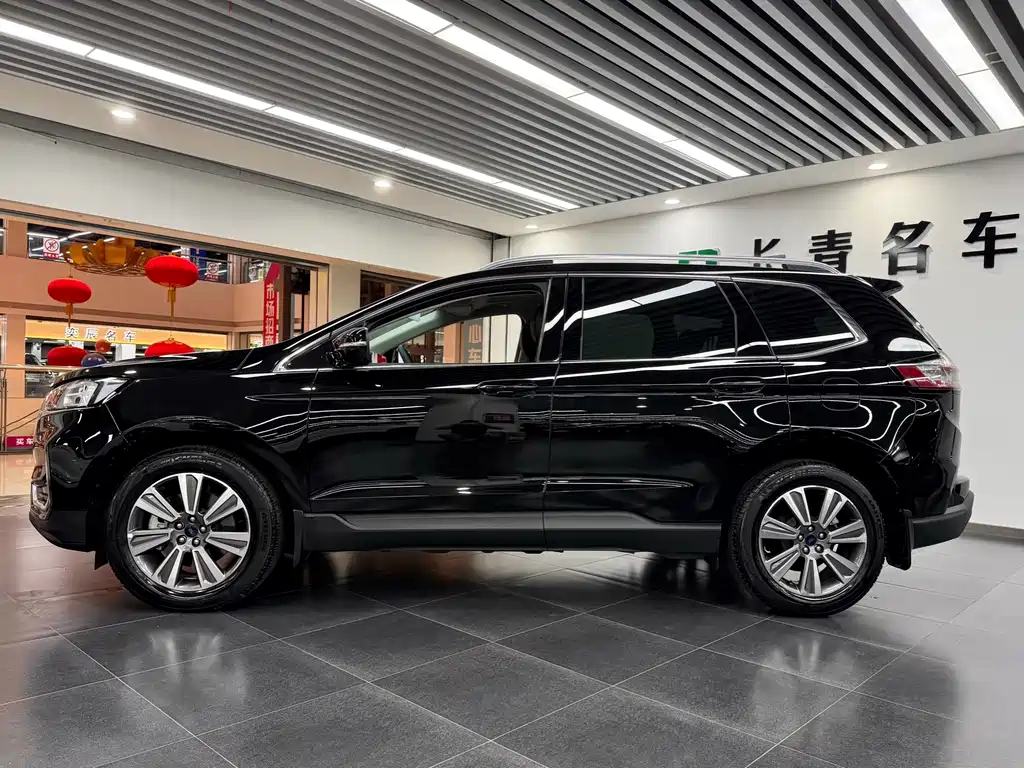 Ford Edge — миниатюра 3