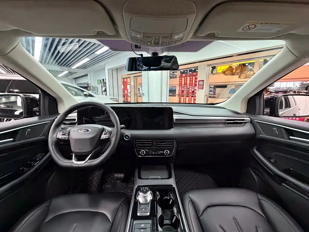 Ford Edge — миниатюра 8