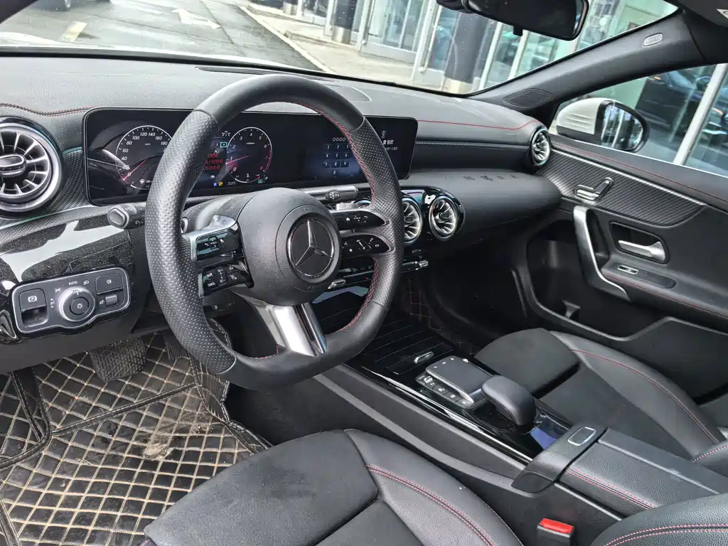 Mercedes-Benz A-Class — миниатюра 11