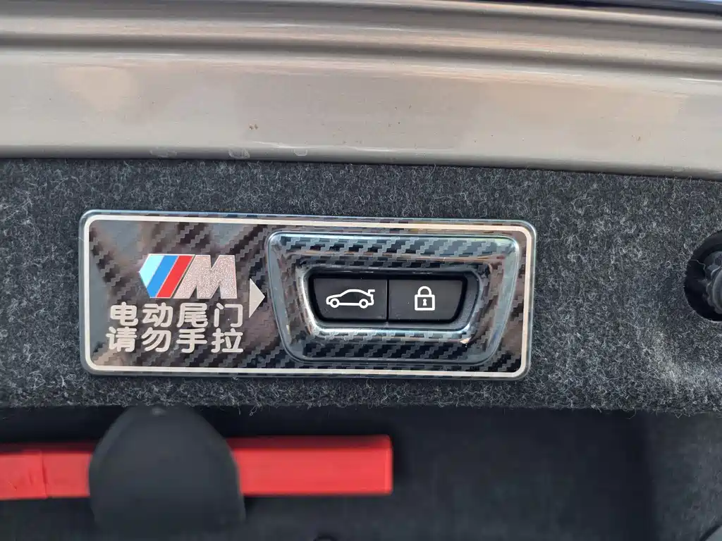 BMW 5 Series — миниатюра 27