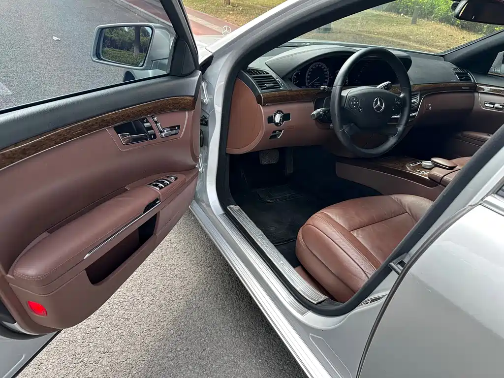 Mercedes-Benz S-Class — миниатюра 7