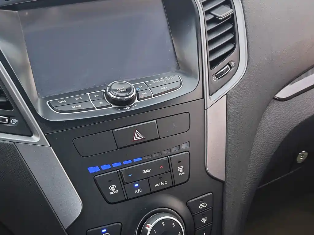 Hyundai Santa Fe — миниатюра 22