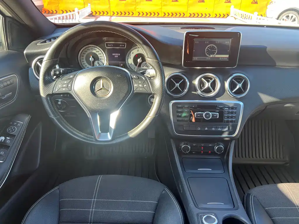 Mercedes-Benz A-Class (Import) — миниатюра 9