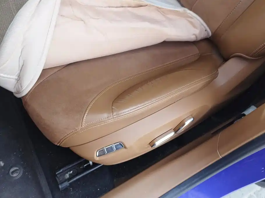 Roewe MARVEL X — миниатюра 9