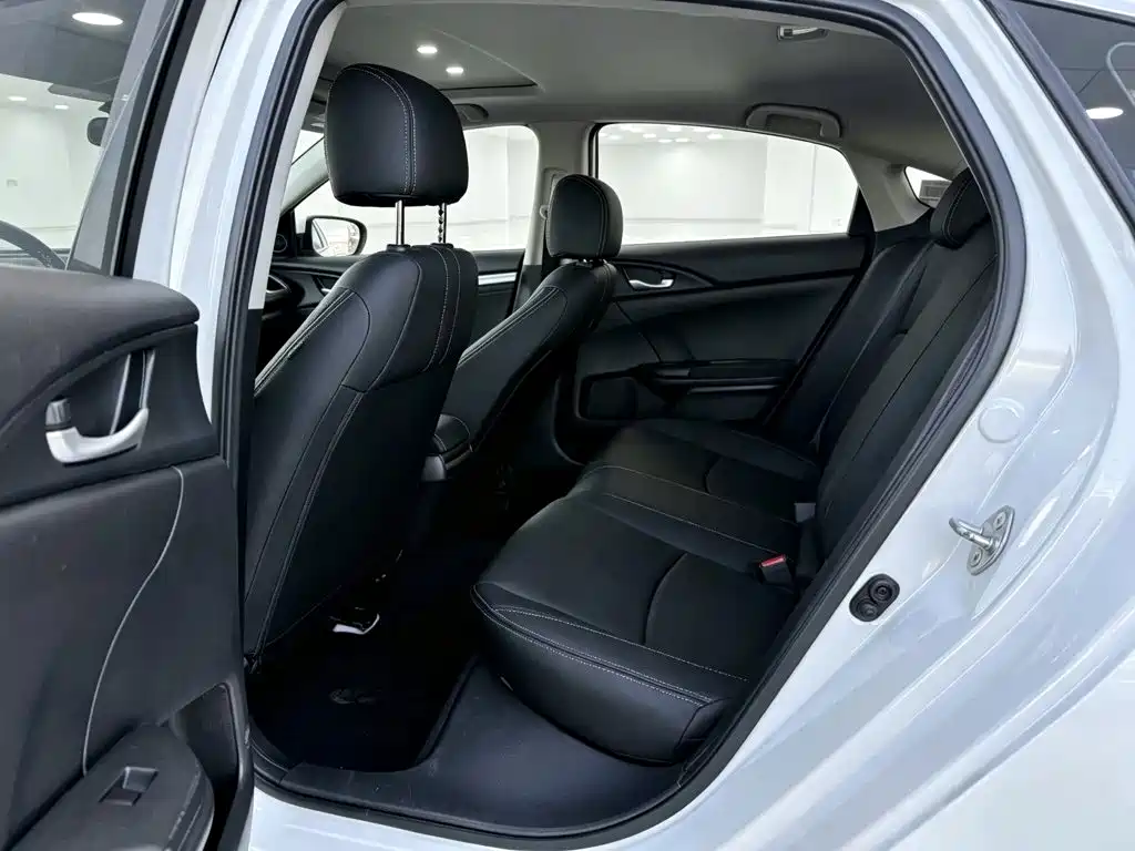 Honda Civic — миниатюра 9