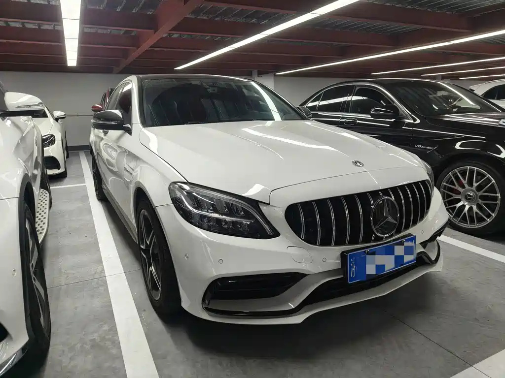 Mercedes-Benz C-Class — миниатюра 3