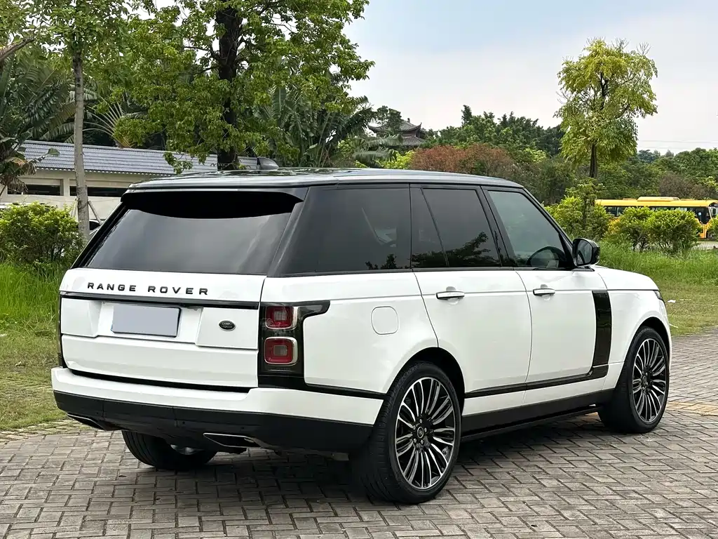 Land Rover Range Rover — миниатюра 6