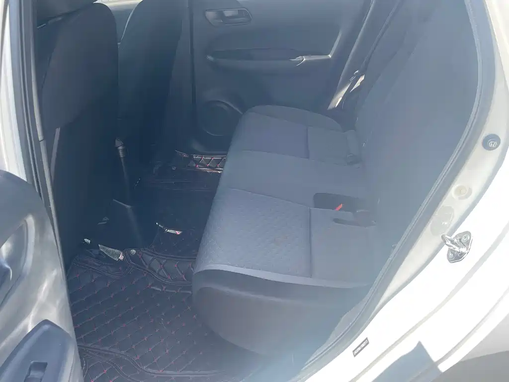Honda Fit — миниатюра 11