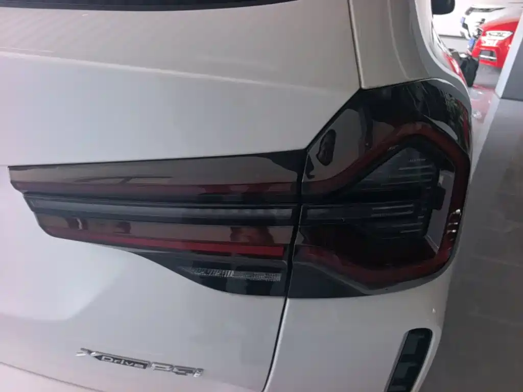 BMW X3 — миниатюра 8